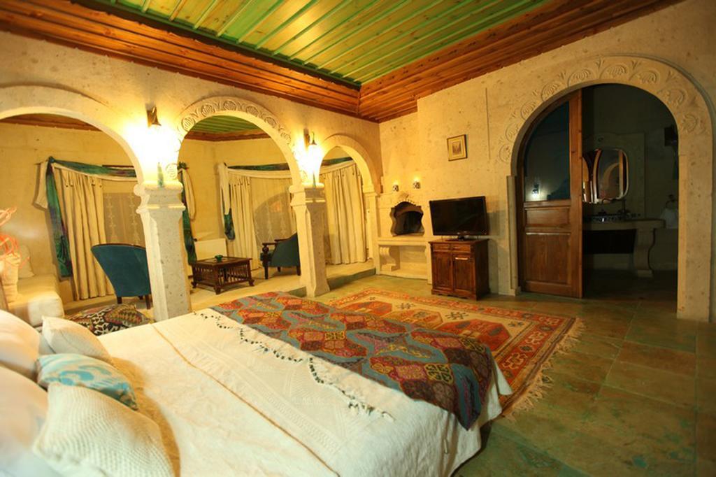 Blue Valley Cave Hotel 于尔居普 客房 照片