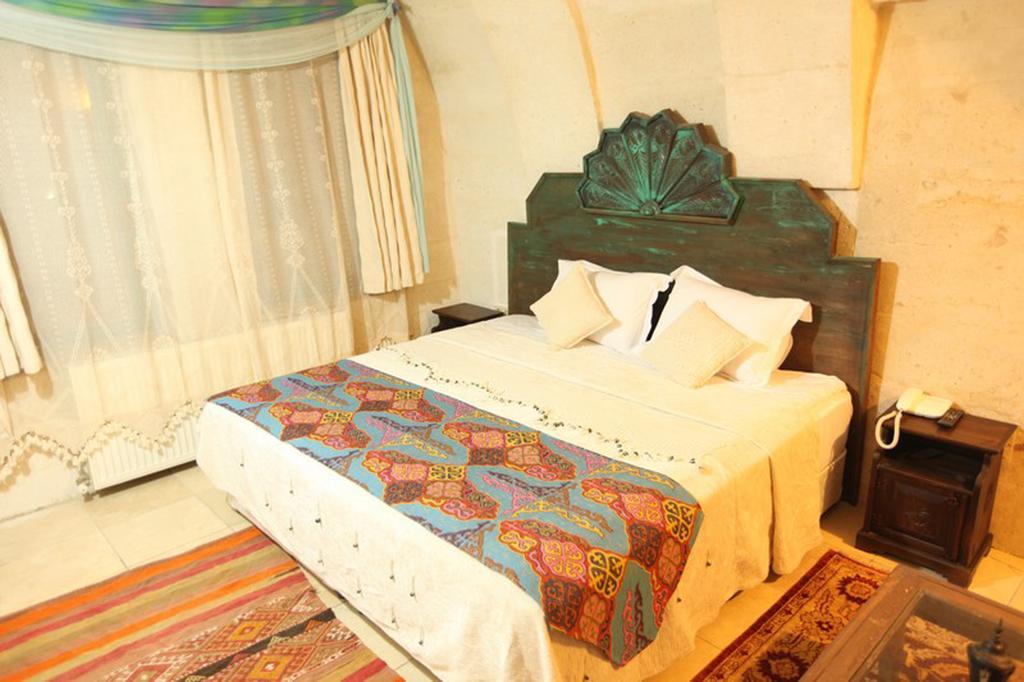 Blue Valley Cave Hotel 于尔居普 客房 照片